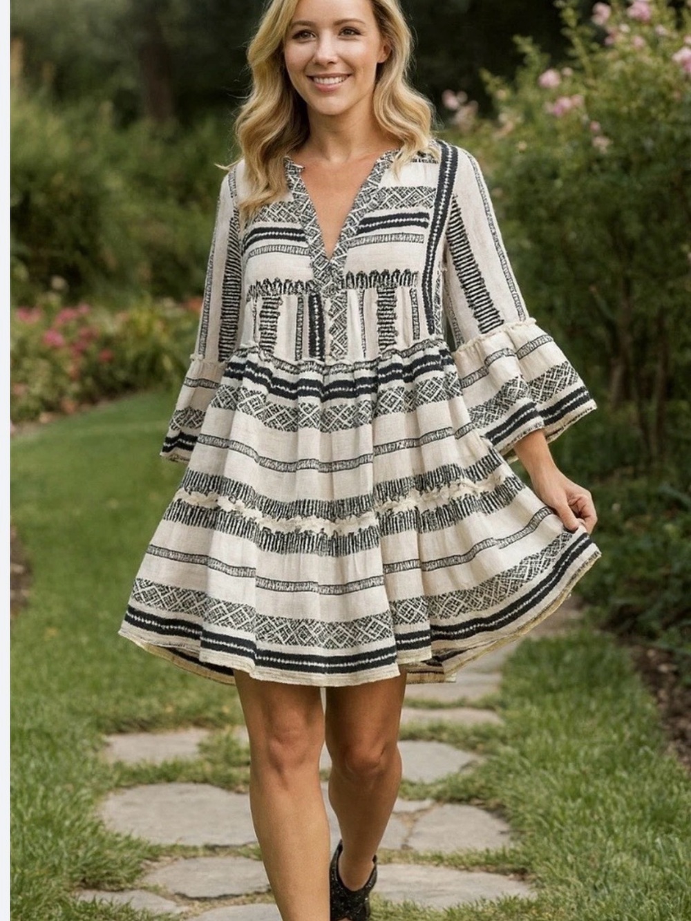 Bindu Boho Black and White Tiered V-Neck Aztec Print Dress Small